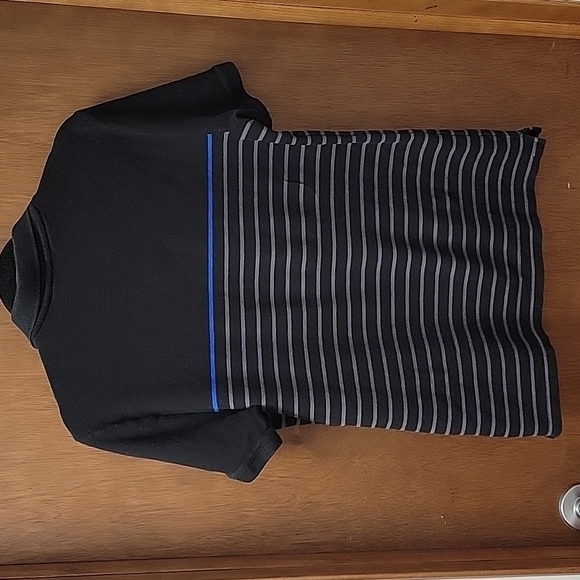 Calvin Klein body fit Polo type shirt size medium. - Picture 3 of 5